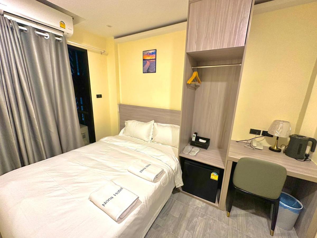 Nona Hotel, Bangkok Makkaszan Kültér fotó