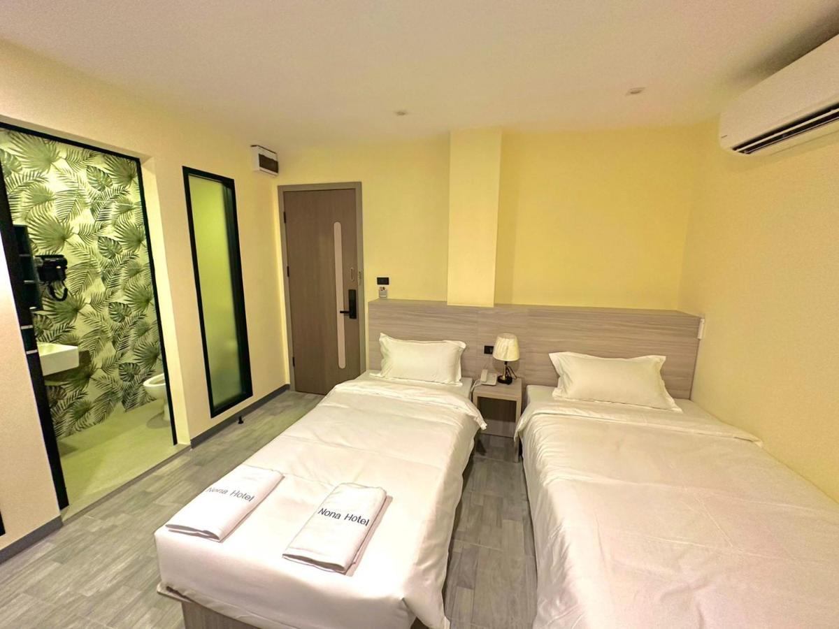 Nona Hotel, Bangkok Makkaszan Kültér fotó