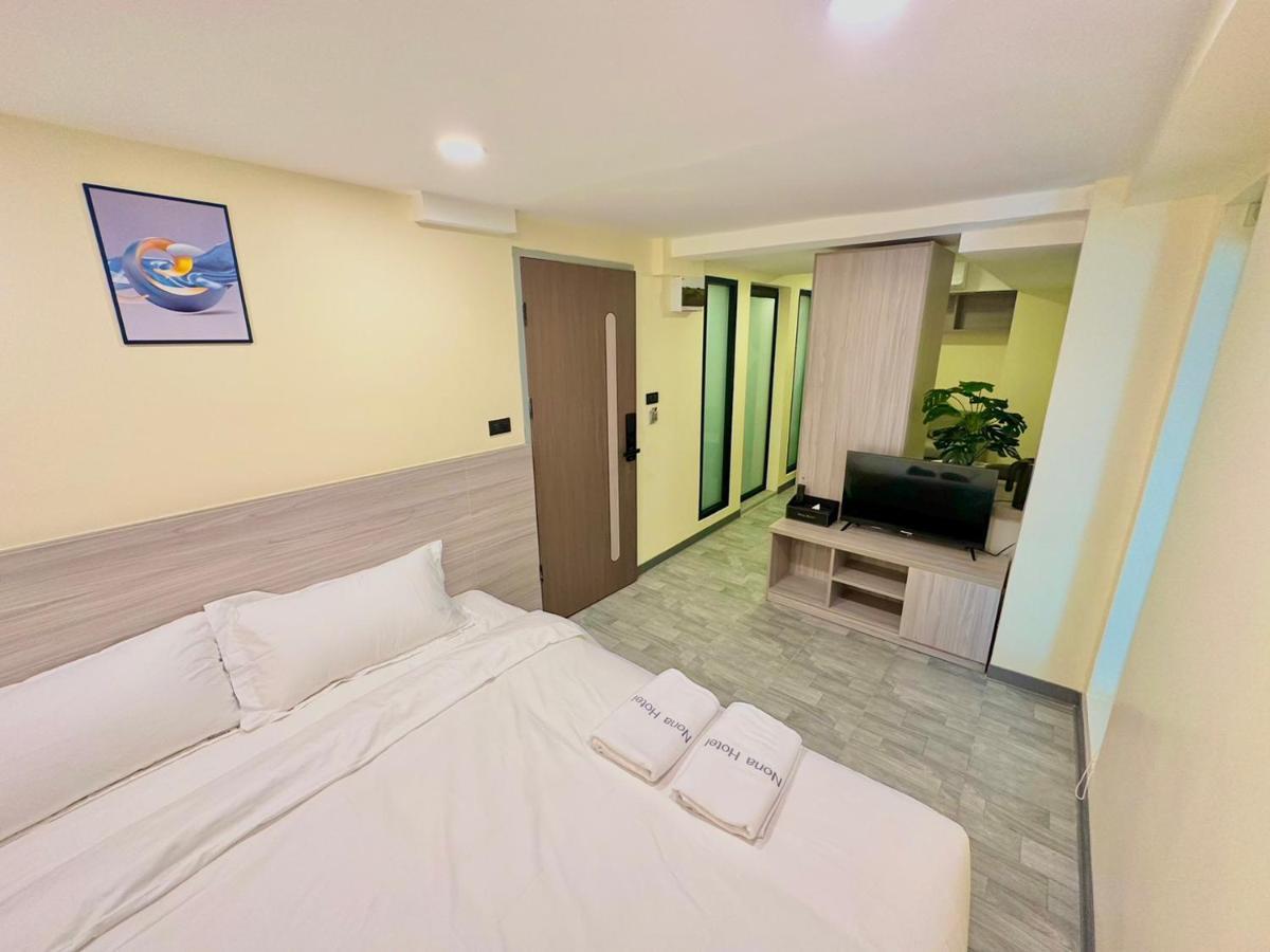 Nona Hotel, Bangkok Makkaszan Kültér fotó