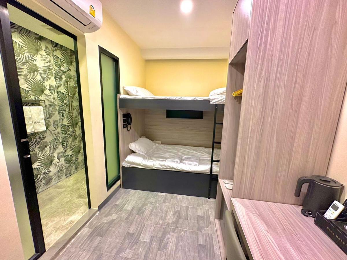 Nona Hotel, Bangkok Makkaszan Kültér fotó