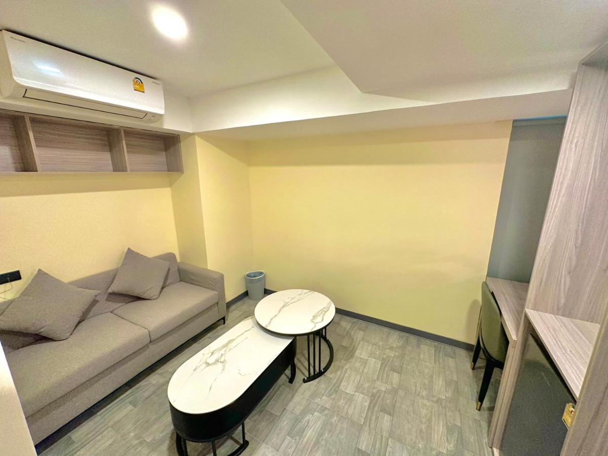Nona Hotel, Bangkok Makkaszan Kültér fotó