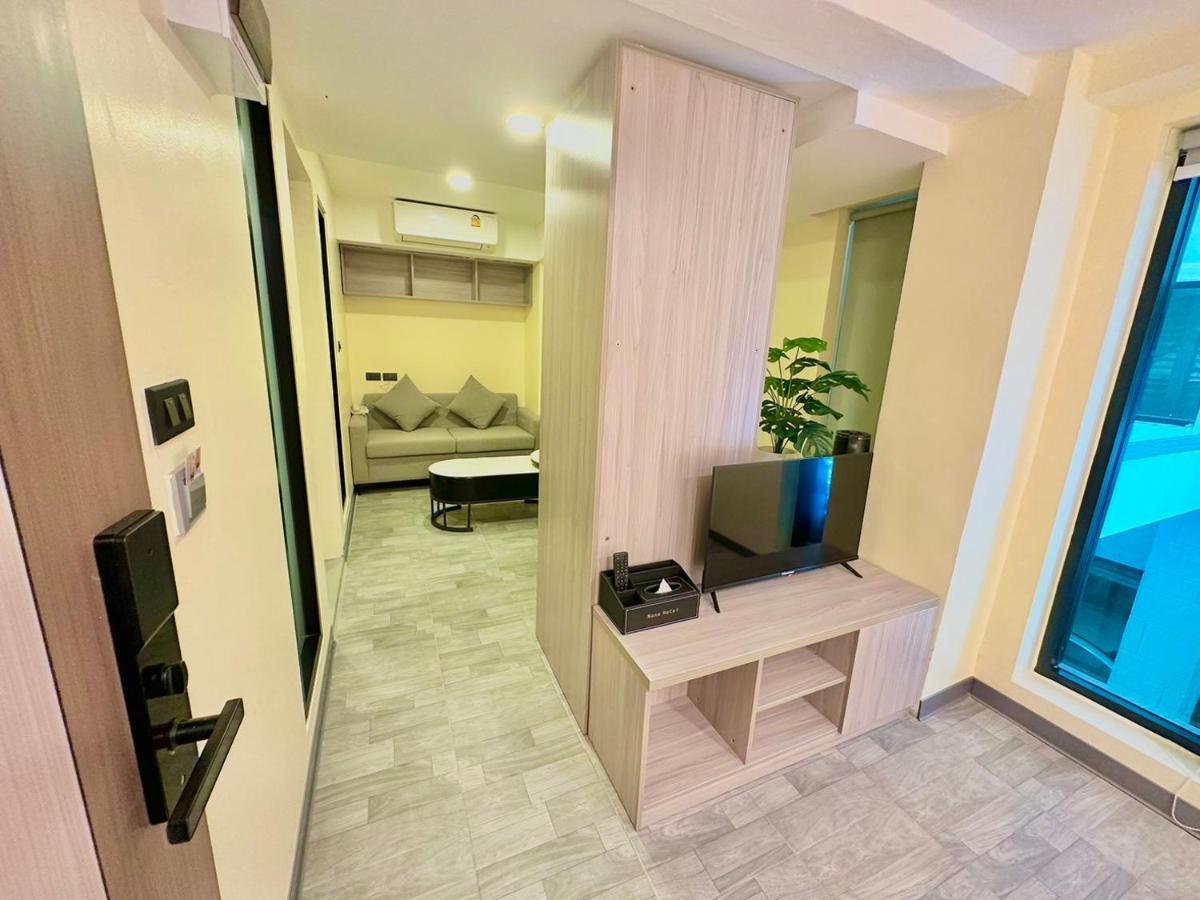 Nona Hotel, Bangkok Makkaszan Kültér fotó